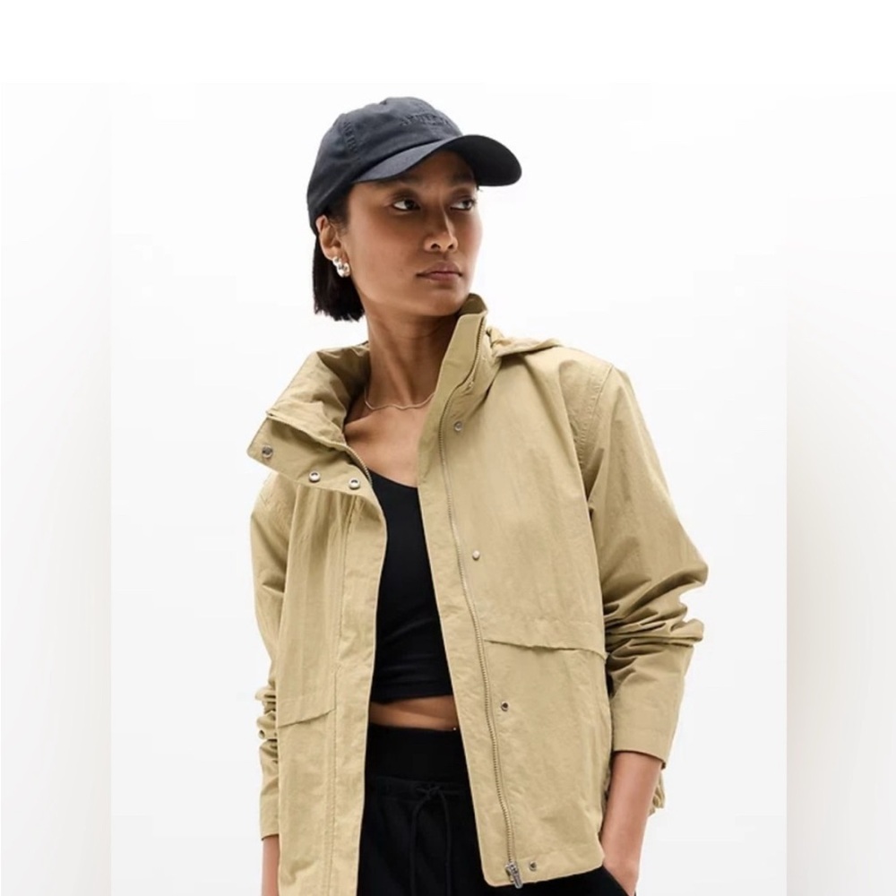 Athleta Women's Everywhere Jacket in Tan